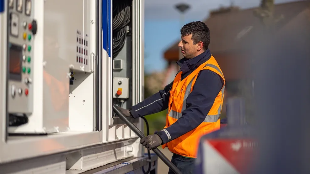 Werken bij voet energy solutions ervaren monteur elektrotechniek maurice een dag op pad met voet
